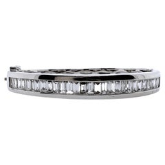 Bracelet jonc baguette en or blanc 14 carats serti de diamants