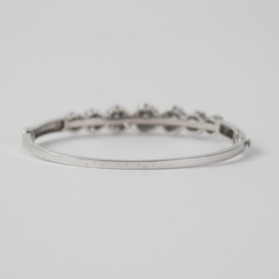 14K White Gold Diamond Bangle Bracelet 3.50ct In Excellent Condition For Sale In Laguna Beach, CA