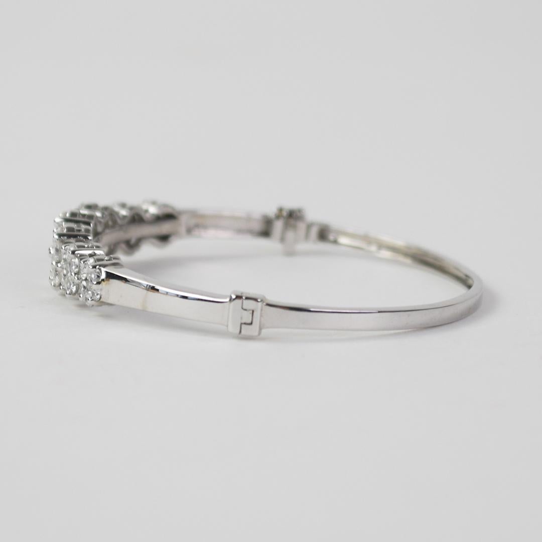 Women's or Men's 14K White Gold Diamond Bangle Bracelet 3.50ct For Sale