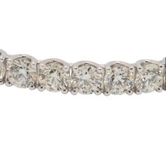 14k White Gold Diamond Bangle Bracelet