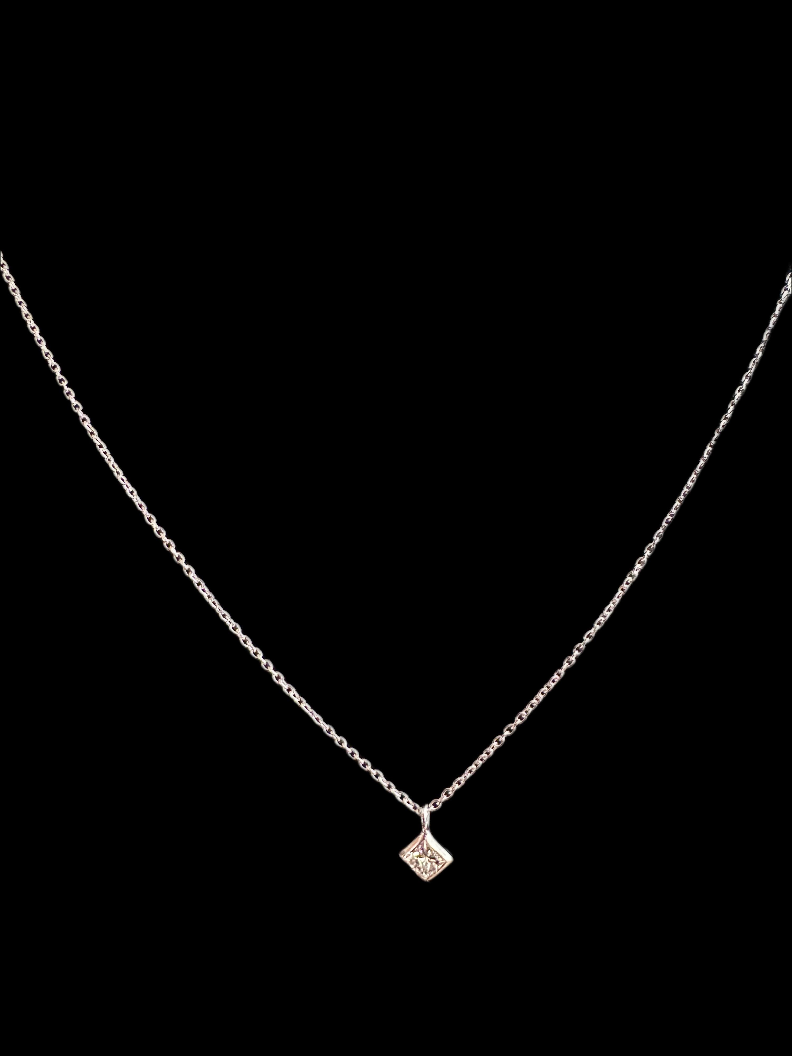 14K White Gold Diamond Bezel Necklace For Sale