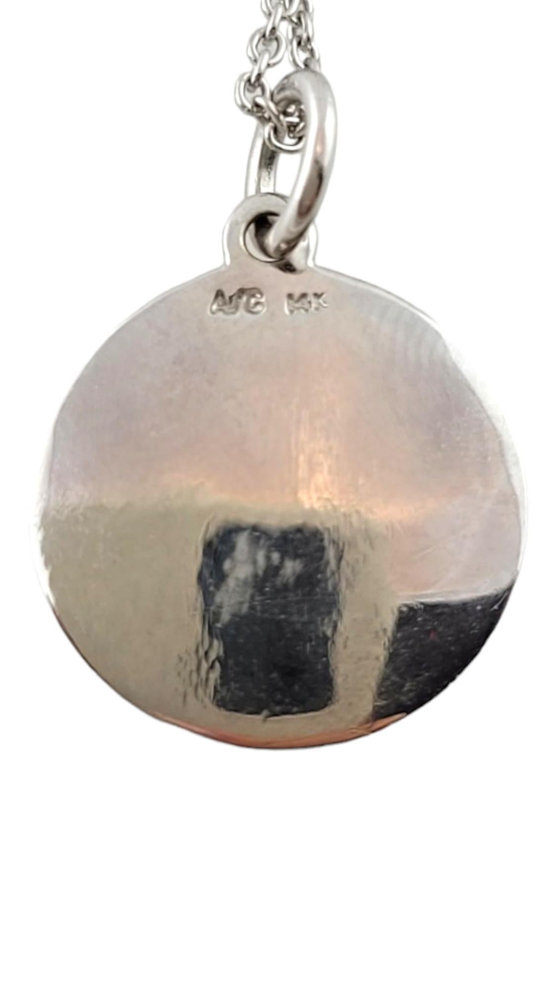 Collier pendentif cercle initial « C » en or blanc 14 carats avec diamants n° 18094 Bon état - En vente à Washington Depot, CT