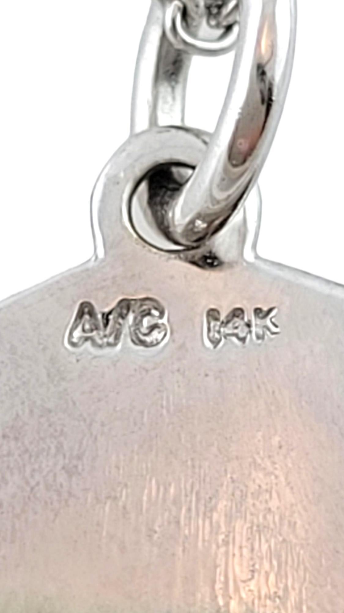 Collier pendentif cercle initial « C » en or blanc 14 carats avec diamants n° 18094 Pour femmes en vente