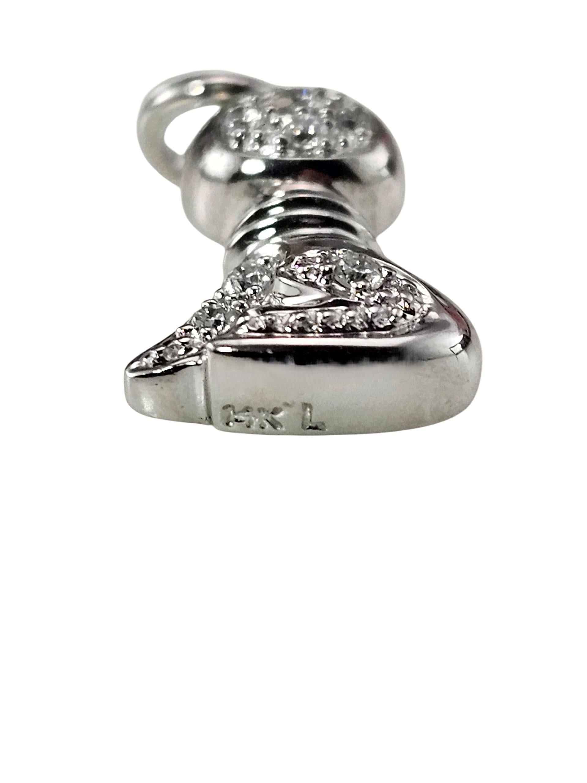 Breloque/pendentif chat en or blanc 14K avec diamant #23866 Bon état - En vente à Washington Depot, CT