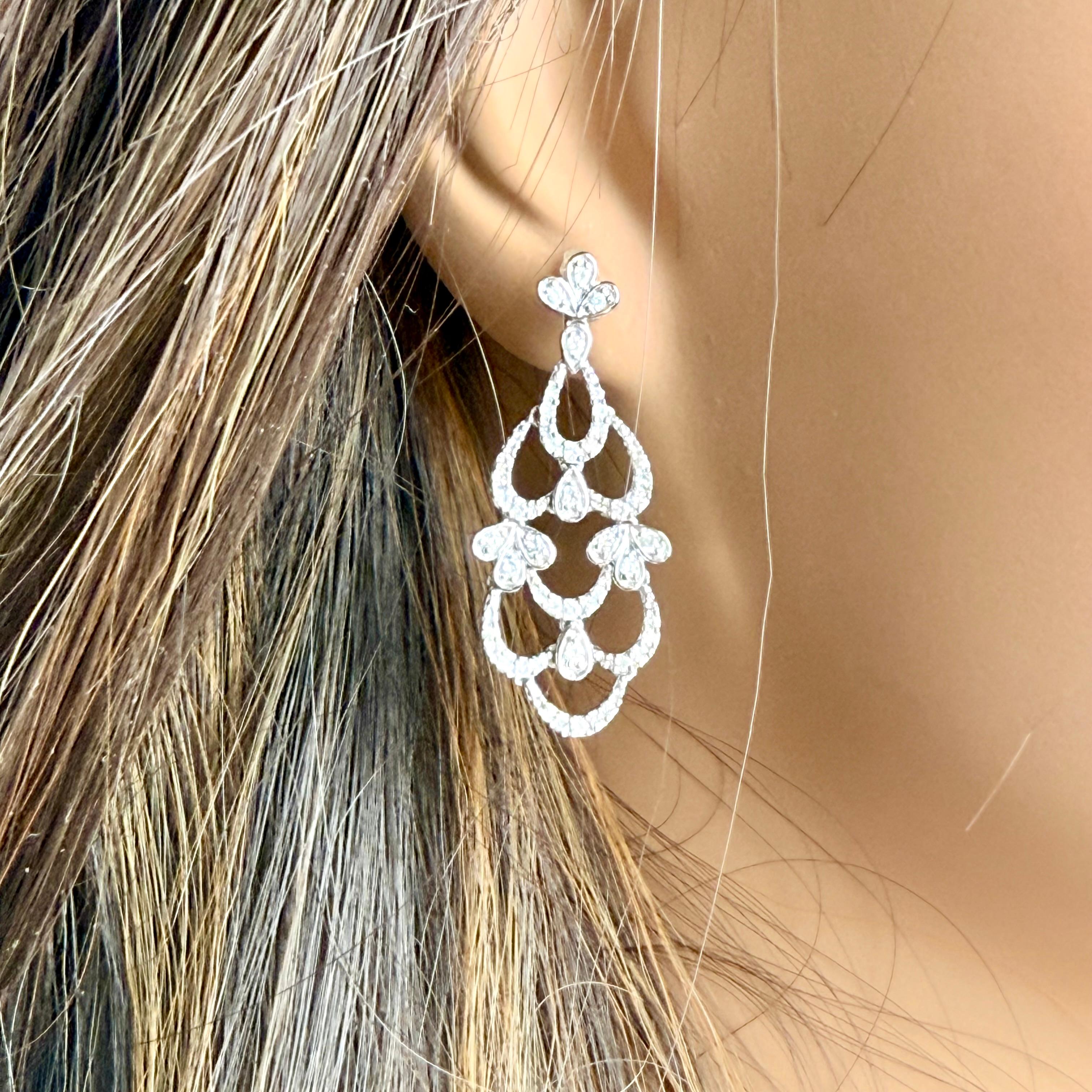 14K White Gold Diamond Chandelier Earrings 1.12 Carats 2