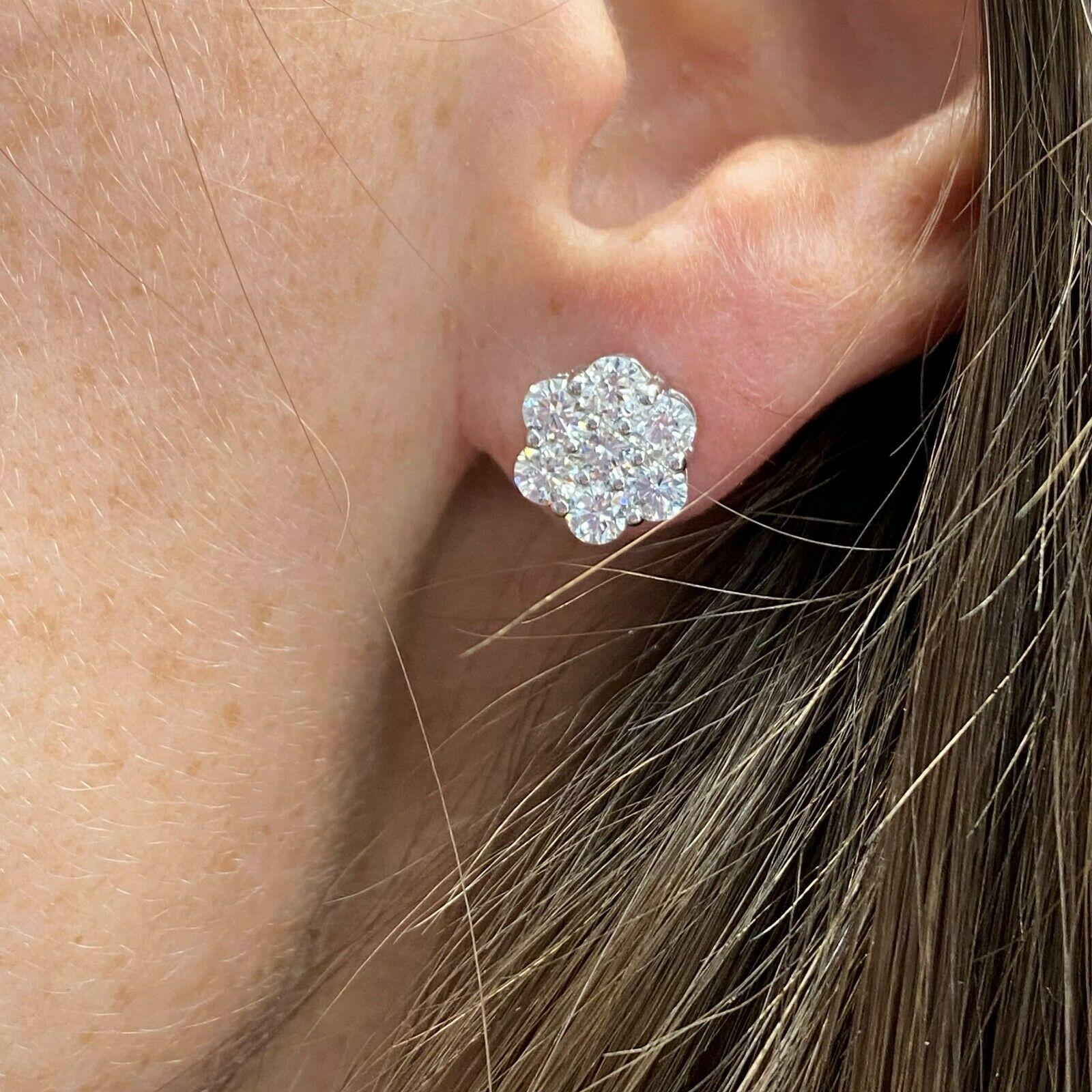 da uomo o donna Orecchini a grappolo di diamanti in oro bianco 14k da 2,10 carati in vendita