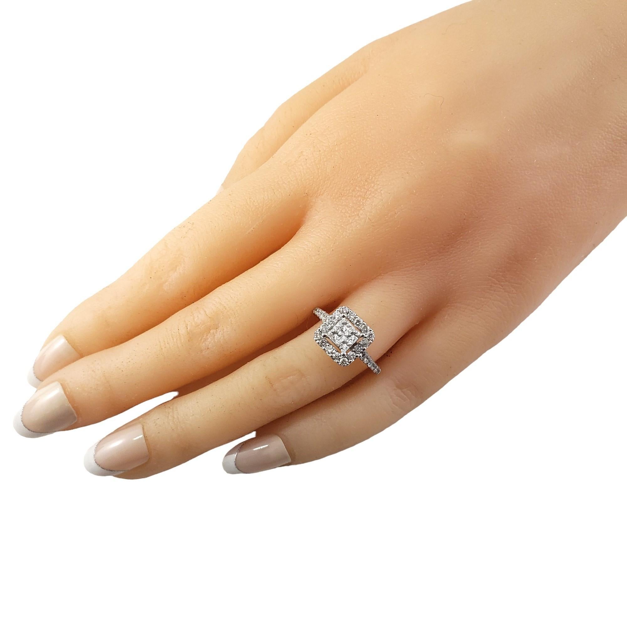 Anello di fidanzamento con diamanti a grappolo in oro bianco 14K misura 5,5-5,75 #16338 in vendita 2