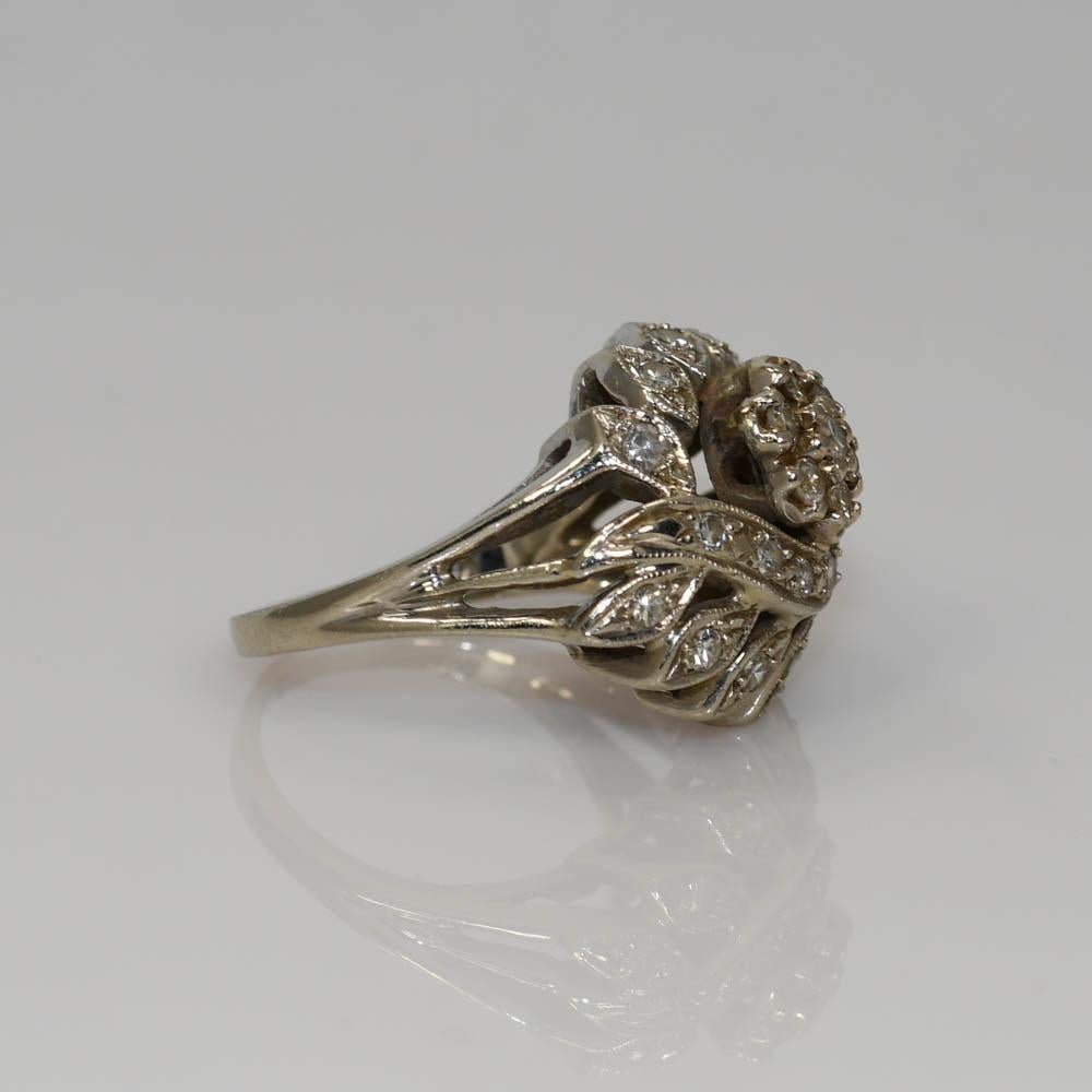 14K White Gold Diamond Cluster Ring 0.80ct In Excellent Condition For Sale In Laguna Beach, CA