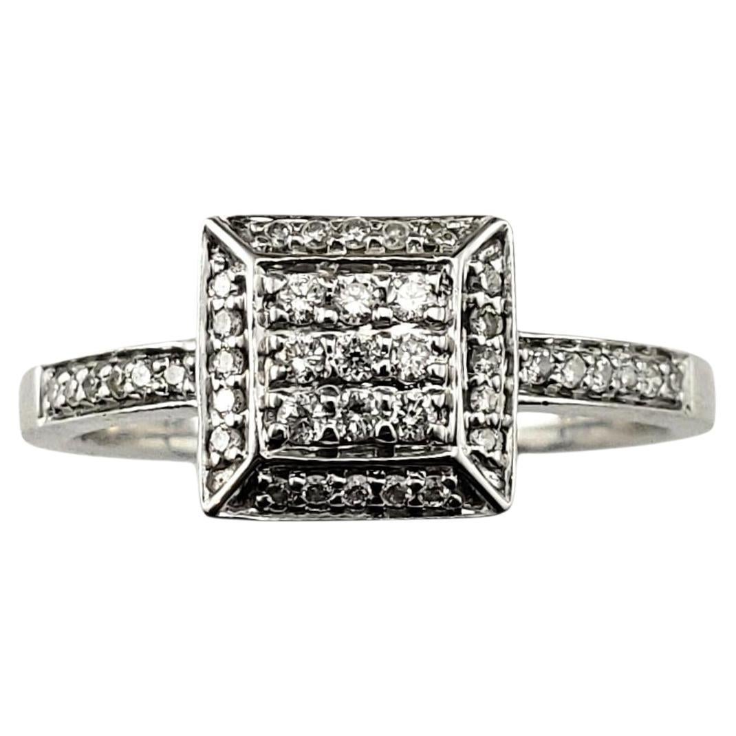 Bague en or blanc 14K avec diamants Taille 7 #22907