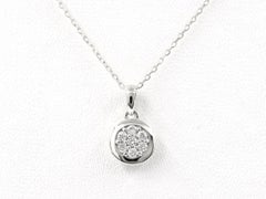 Collier pendentif halo en or blanc 14K à grappes de diamants ronds