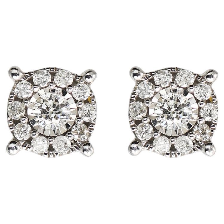 14K White Gold Diamond Cluster Stud Earrings 0.25ct For Sale