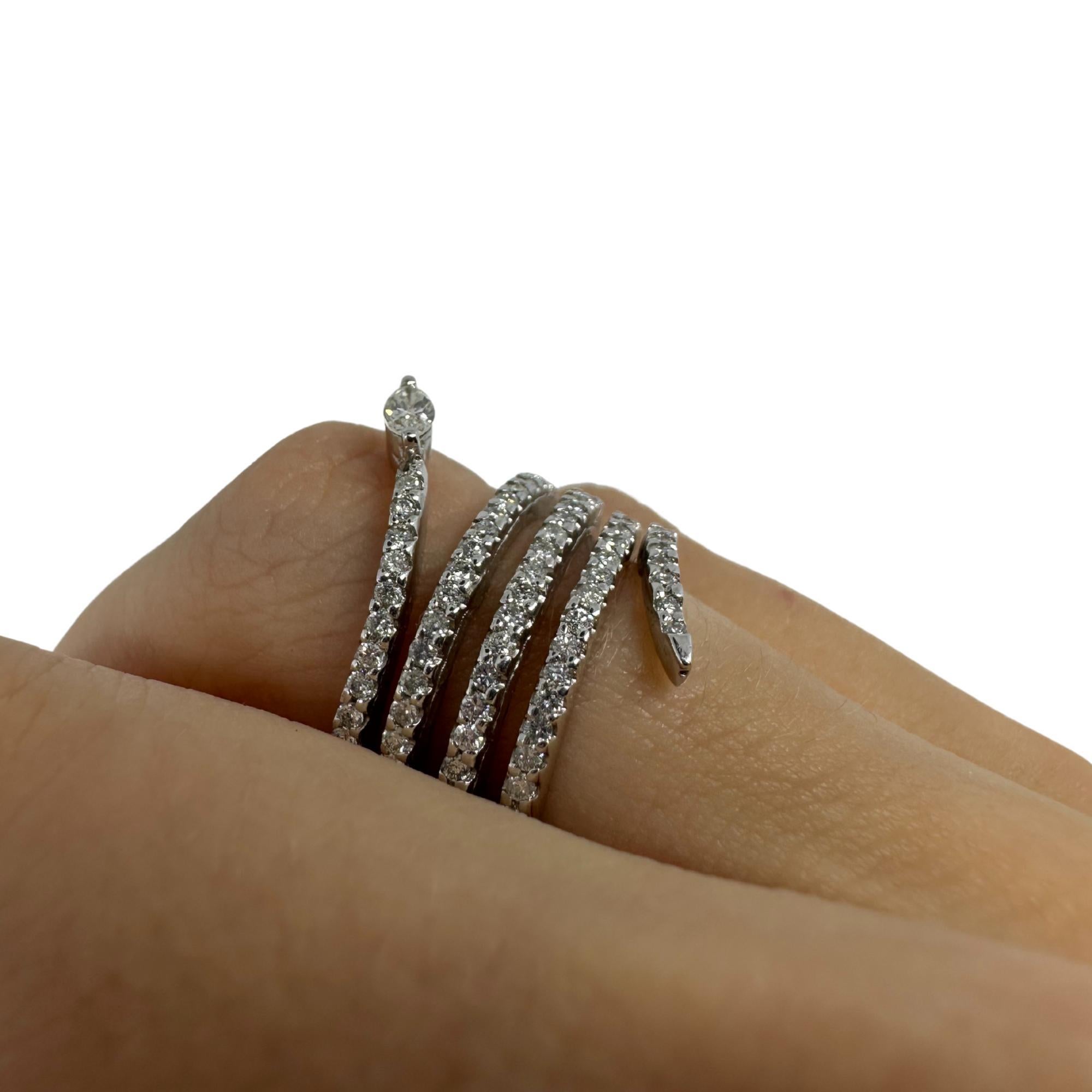 Anello a serpente con spirale di diamanti in oro bianco 14K con testa di diamante Marquise in vendita 2
