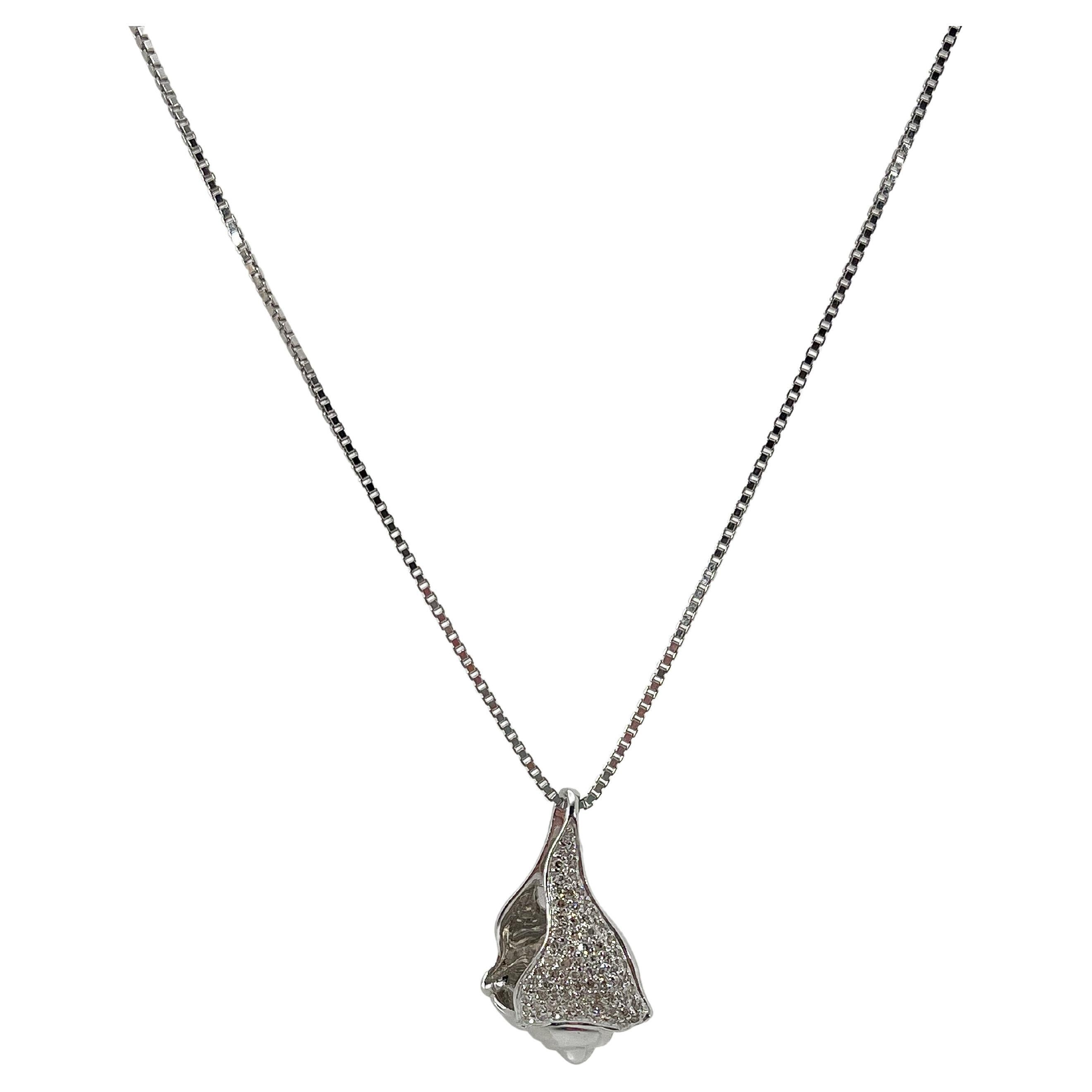 14K White Gold Diamond Conch Pendant Necklace