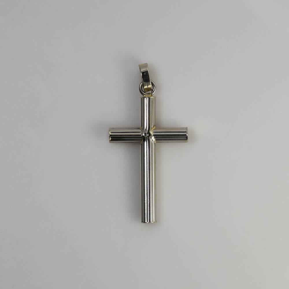 Croix en or blanc 14K avec diamant 0.25ct Excellent état - En vente à Laguna Beach, CA