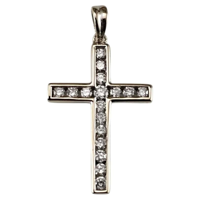 14K White Gold Diamond Cross Pendant #25118