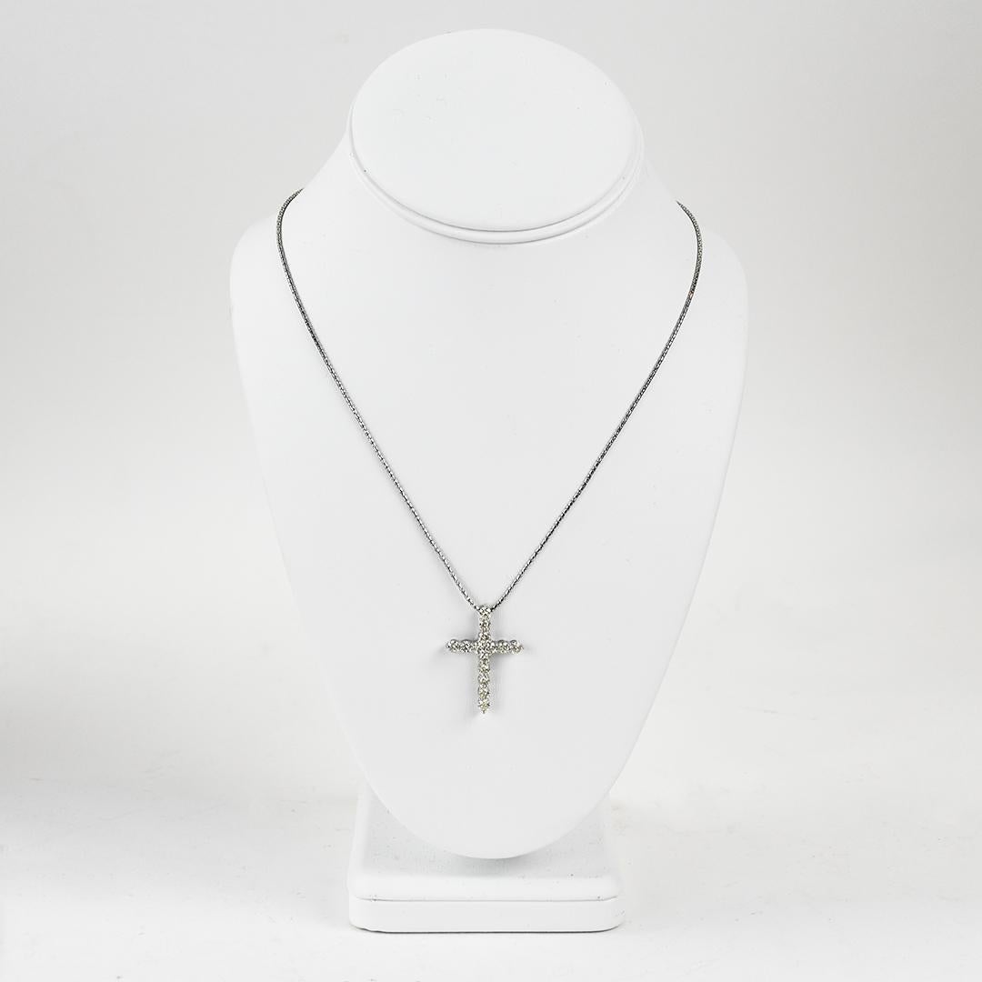 Femenino o masculino Collar Cruz Diamante Oro Blanco 14K 2.00ct en venta