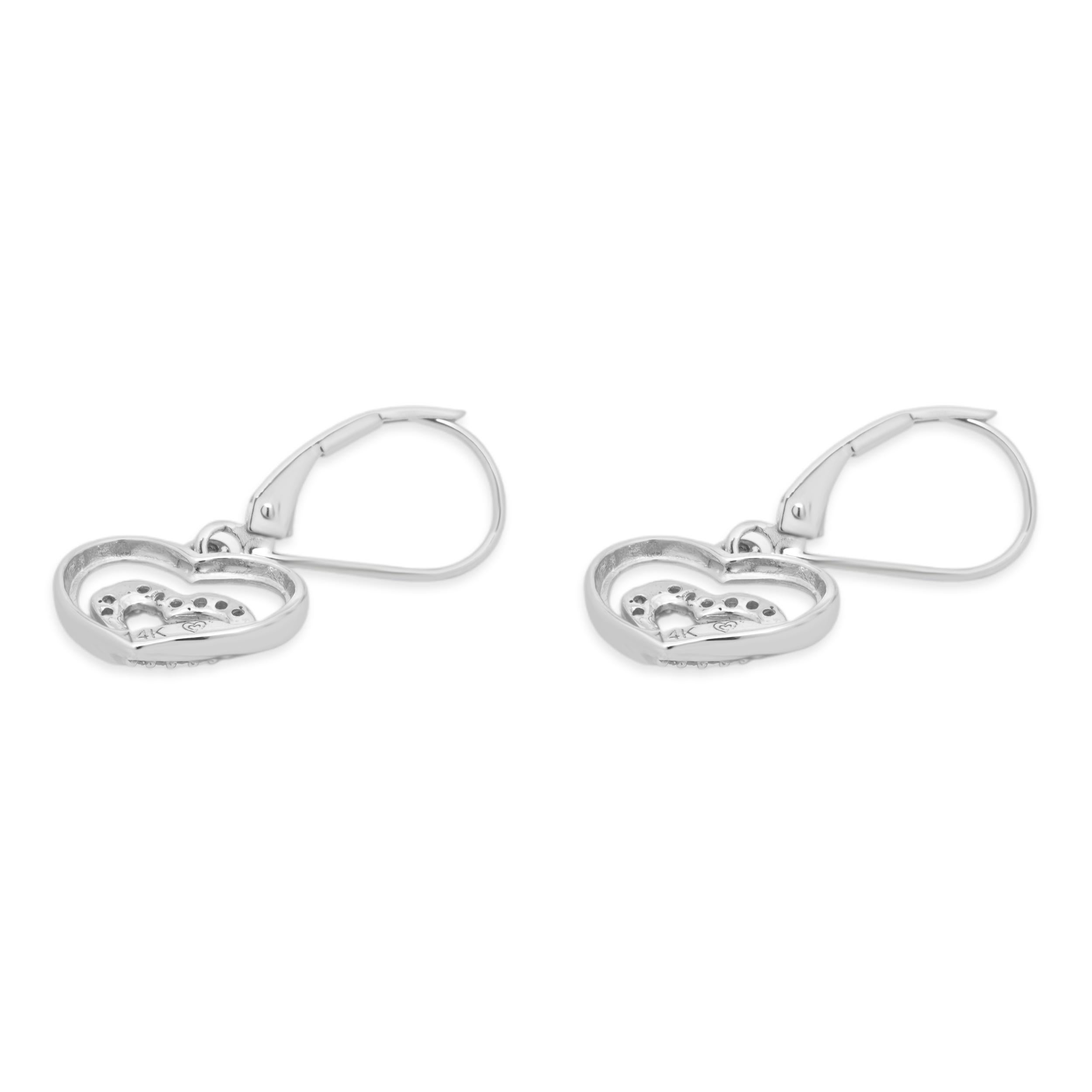Taille simple Boucles d'oreilles double cœur en or blanc 14K avec diamants en vente