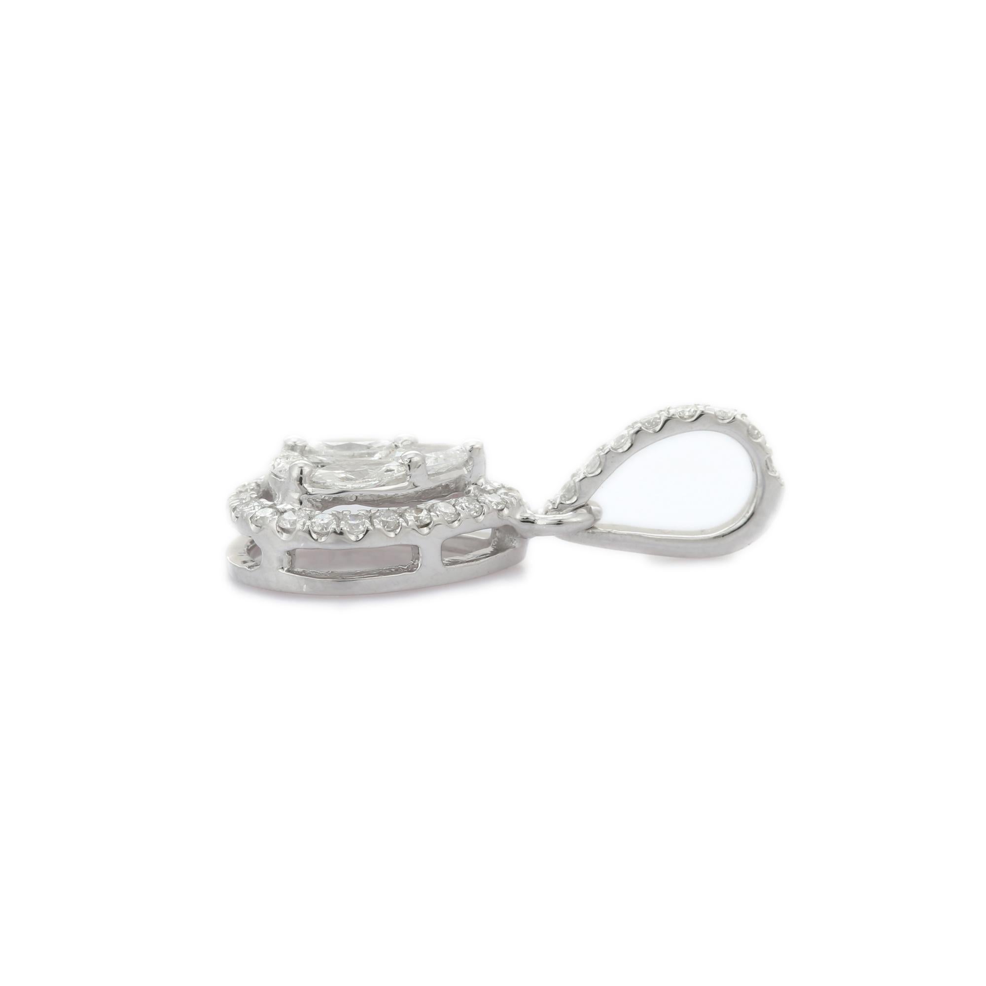 Ciondolo con diamante in oro 14K. Ha un taglio misto di diamanti che completa il tuo look con un tocco di classe. I ciondoli vengono indossati o regalati per rappresentare l'amore e le promesse. È un gioiello attraente che si abbina a qualsiasi