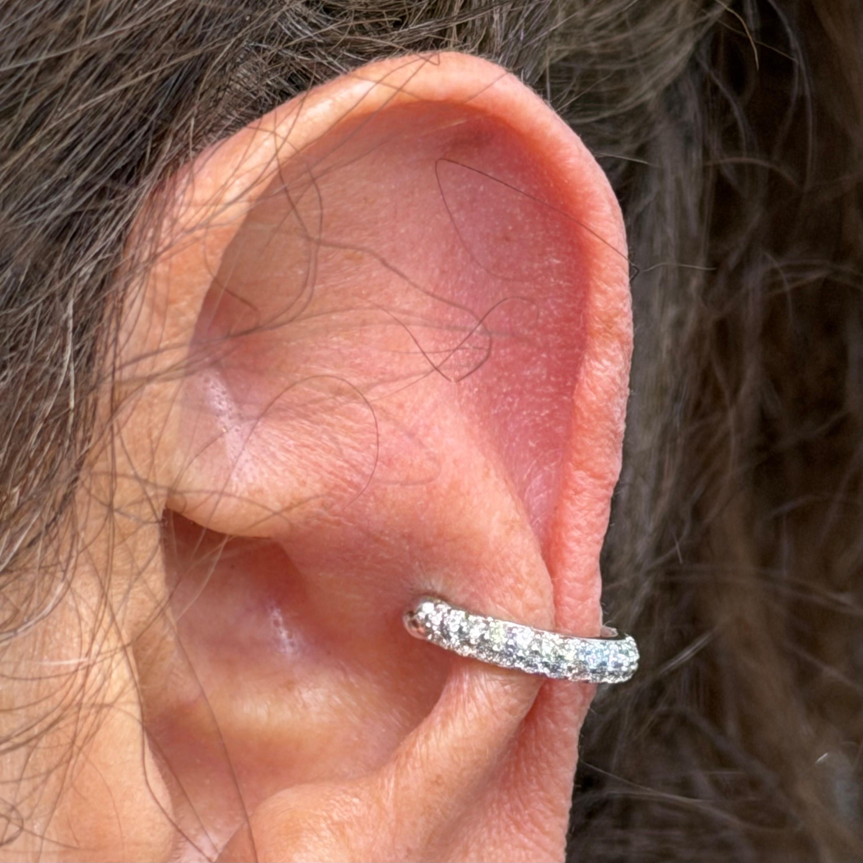 Taglio brillante 14K White Gold Diamond Earring Cuff in vendita