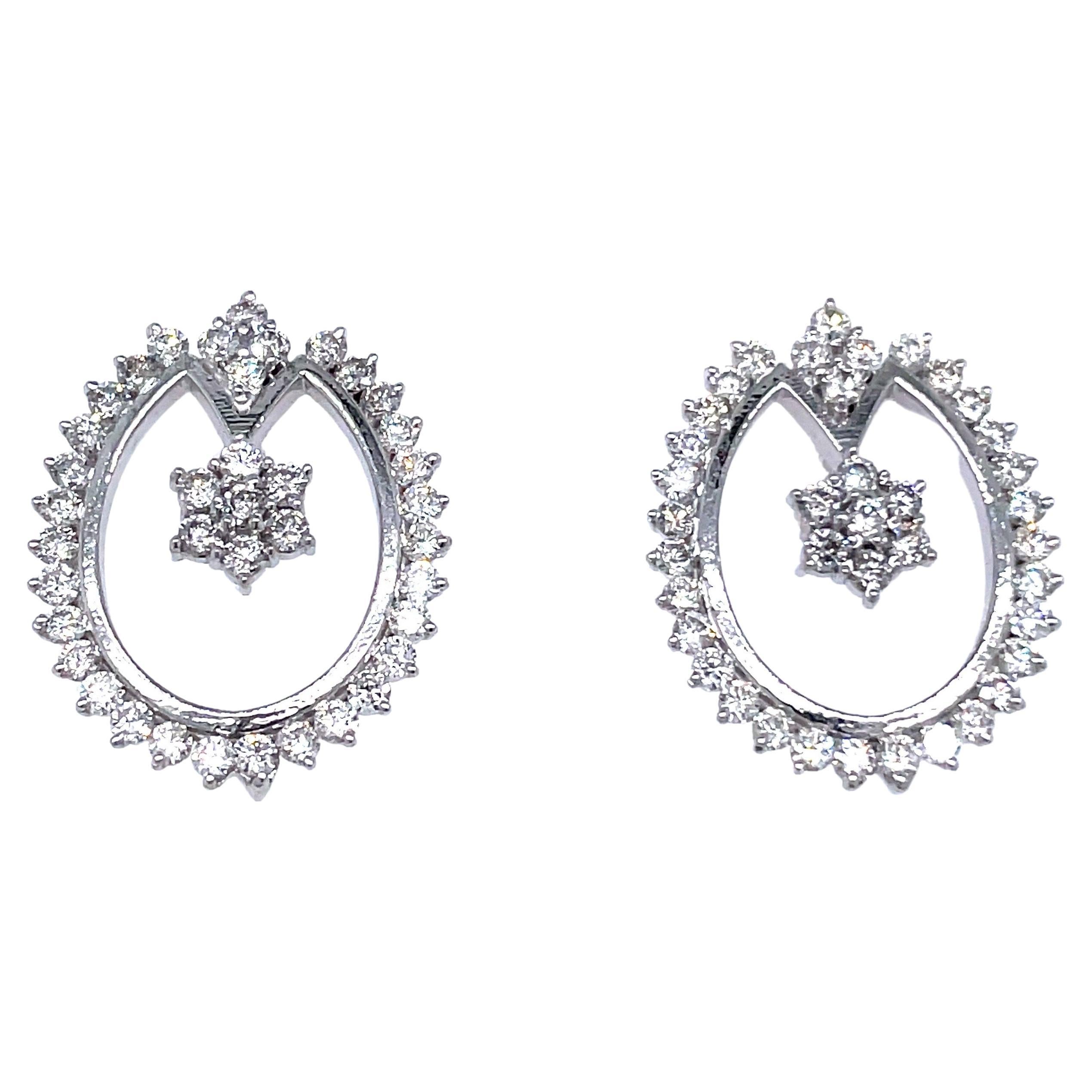 14k White Gold Diamond Earrings With Tulip Pattern For Sale