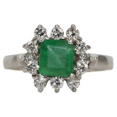 Vintage 14K White Gold Diamond & Emerald Ring, 4gr
