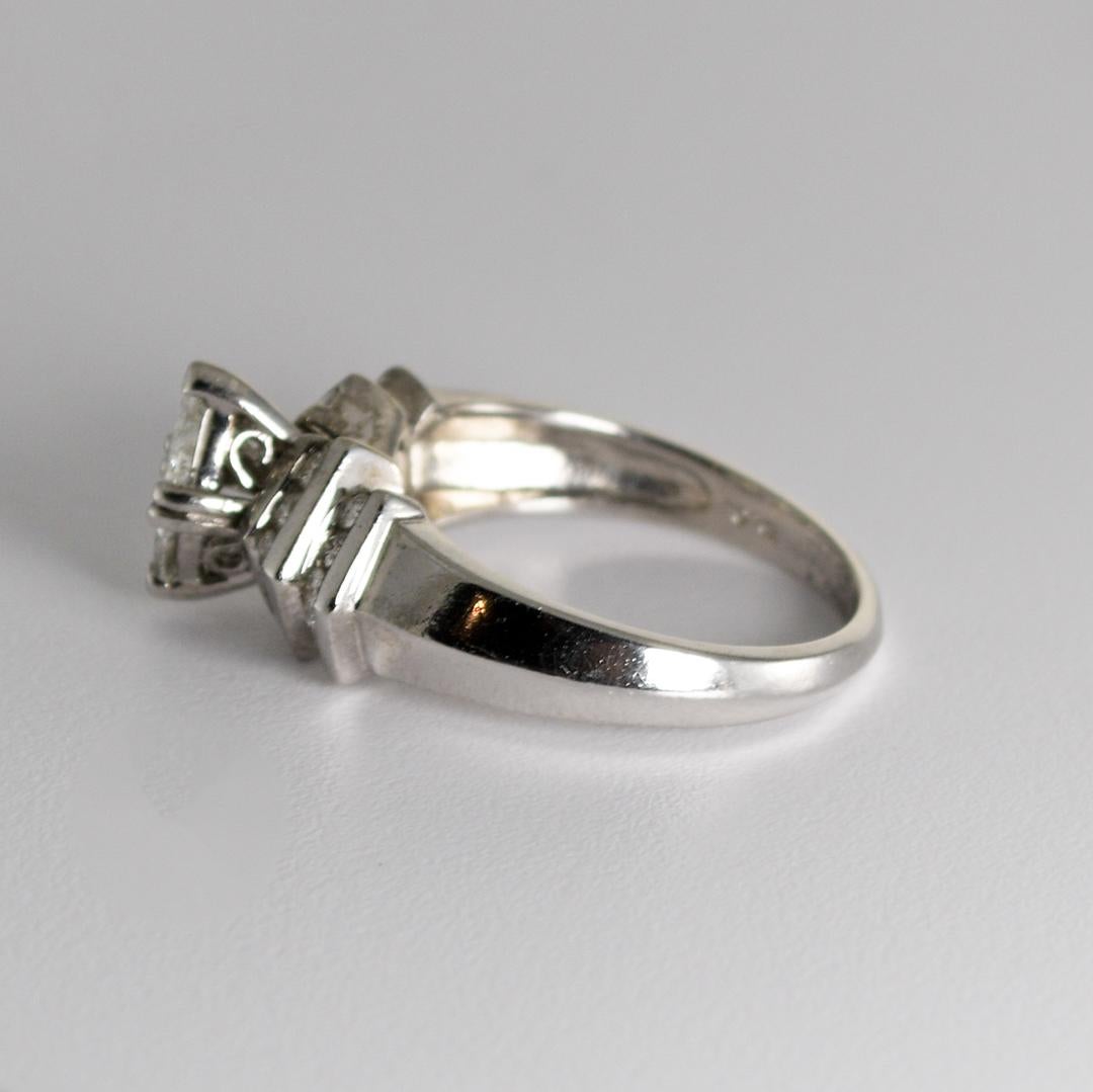 Women's or Men's 14K White Gold Diamond Engagement Ring 0.75ct