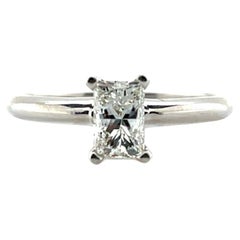 Bague de fiançailles en or blanc 14 carats avec diamants 0,78 carat