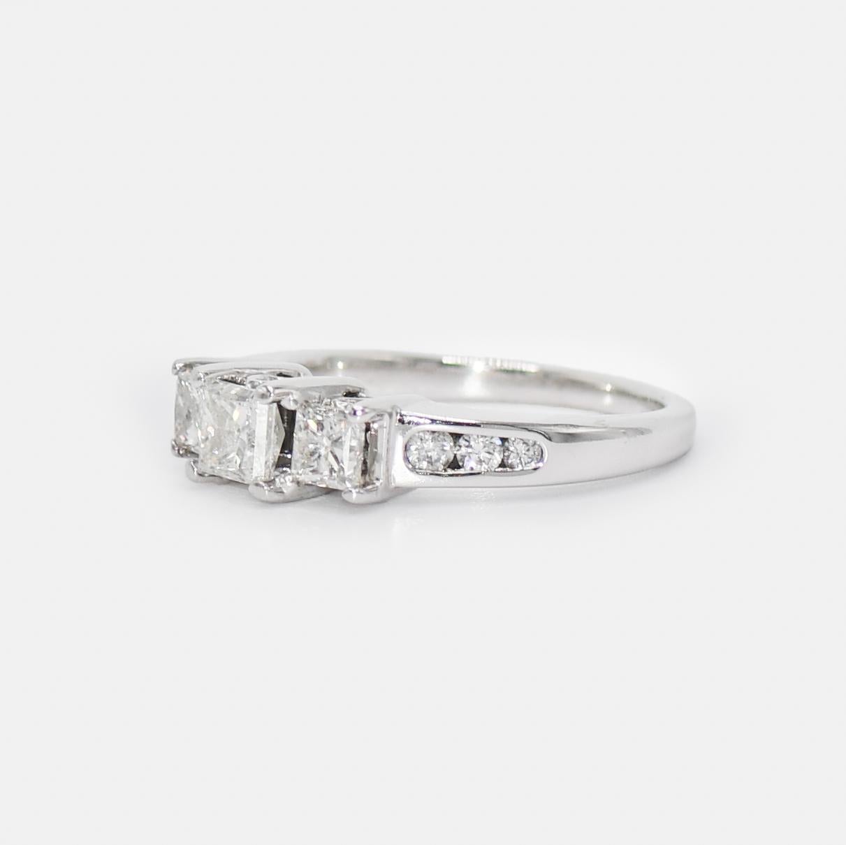 14K White Gold Diamond Engagement Ring 1.25TDW, 4.5g For Sale 2