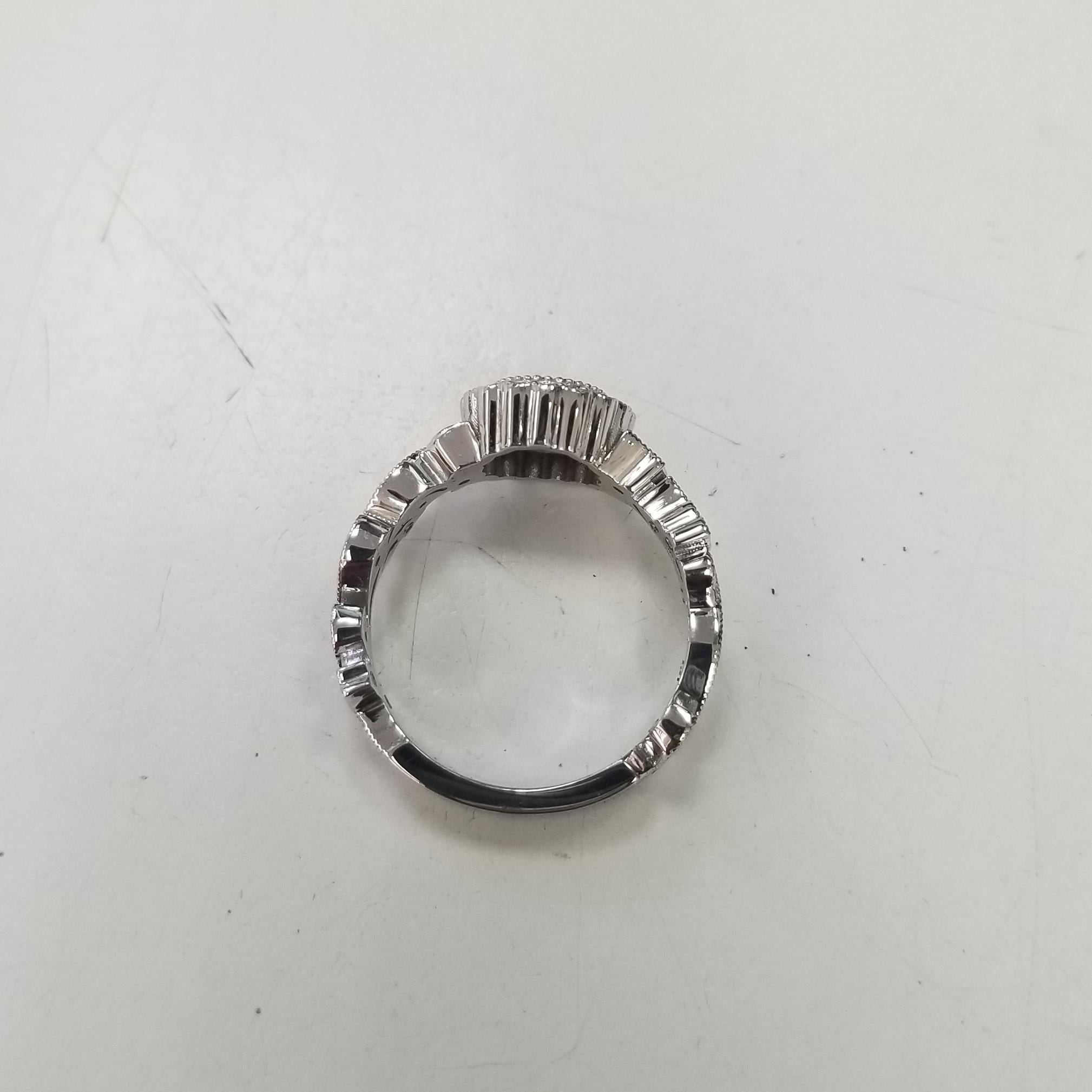 anillo de compromiso de diamantes en oro blanco de 14k en Nuevo Estado en Los Angeles, CA