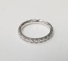 14 Karat Weißgold Diamant Ewigkeitsring mit 1,75 Karat.