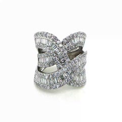 14K White Gold Diamond Fashion Ring
