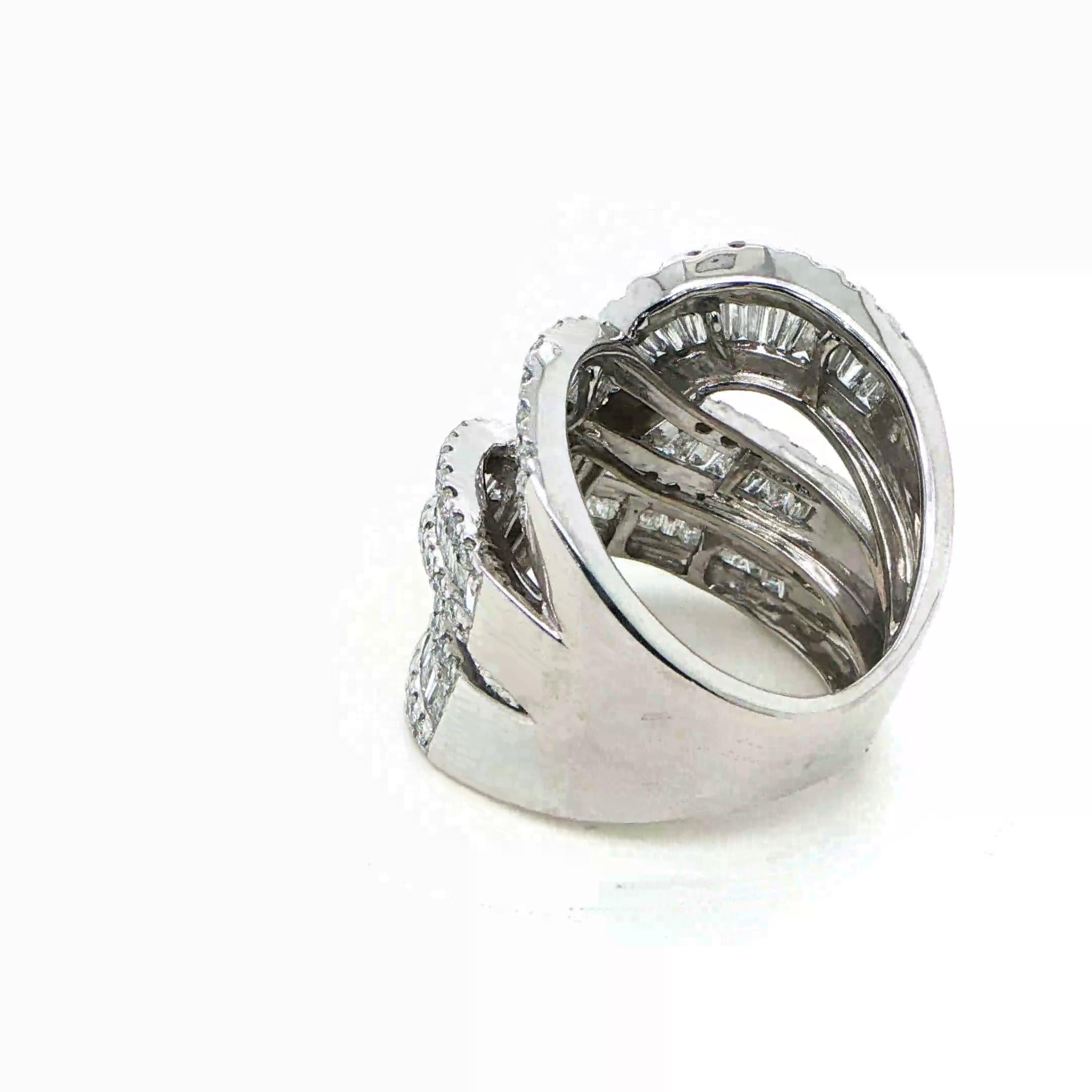 14K White Gold Diamond Fashion Ring In condizioni buone in vendita a Coral Gables, FL