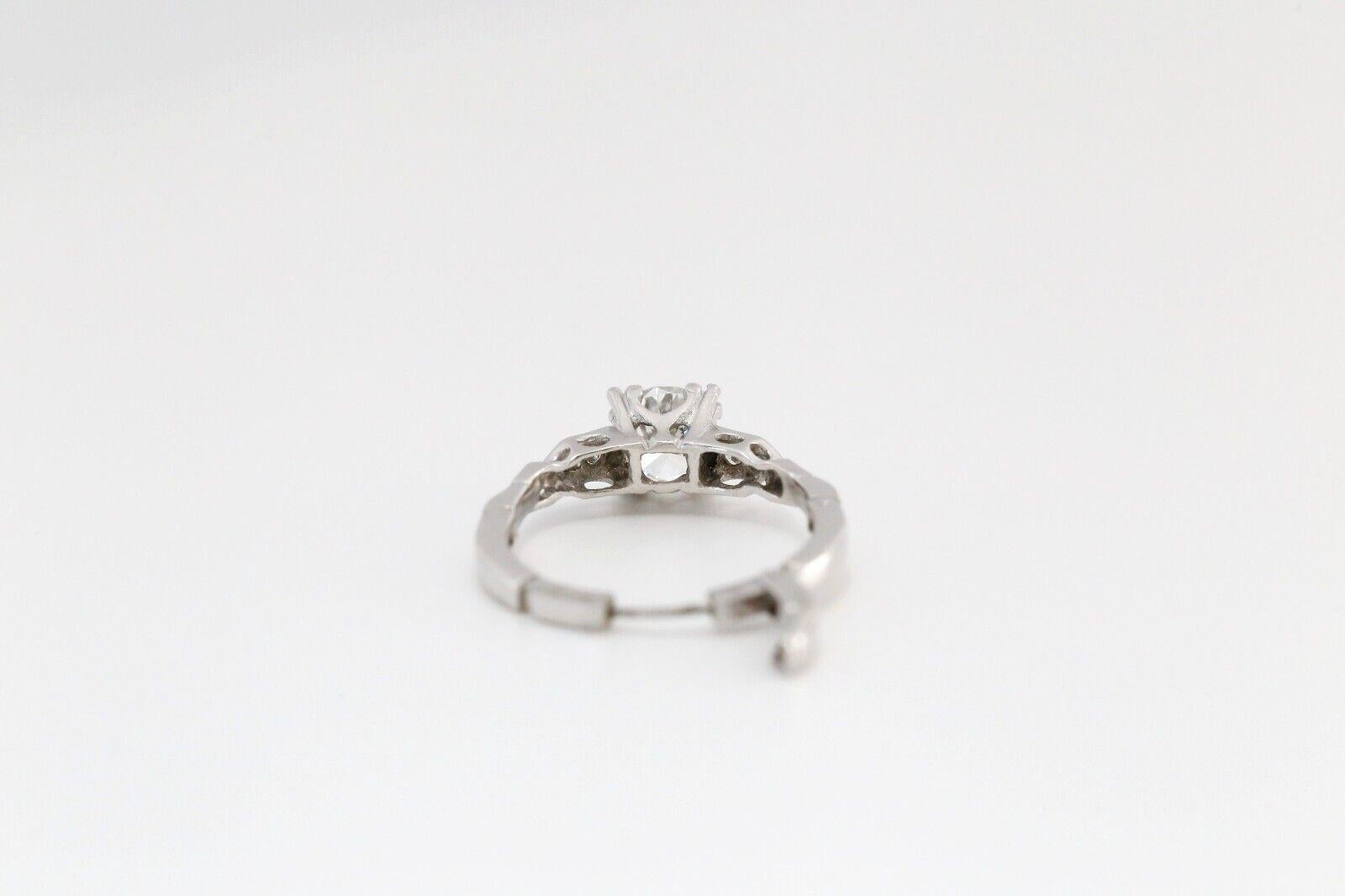 Women's 14k White Gold Diamond Finger Fit Engagement Ring, Size 5.5 - 3.8g For Sale