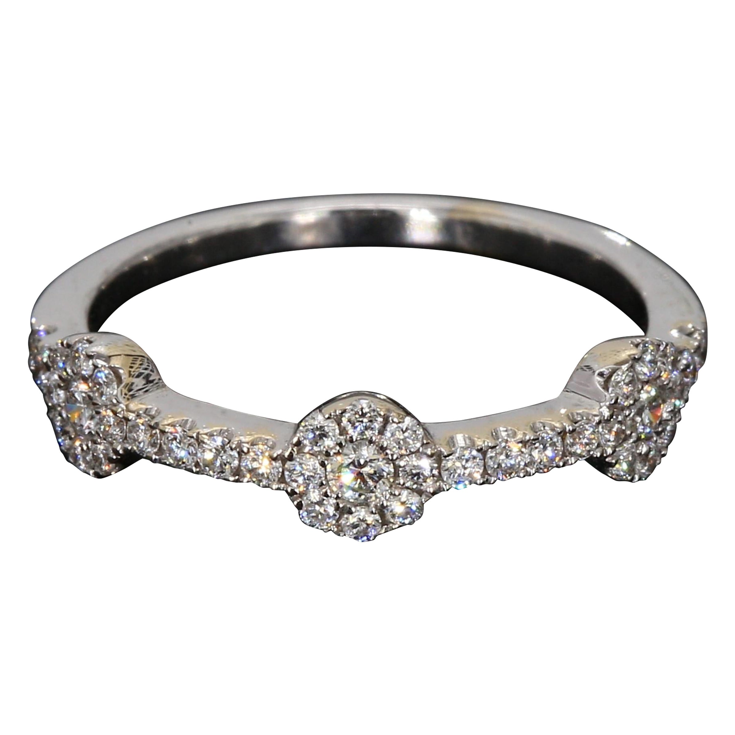 14k White Gold 
Diamond Floral Engagement Ring - Size 6.5