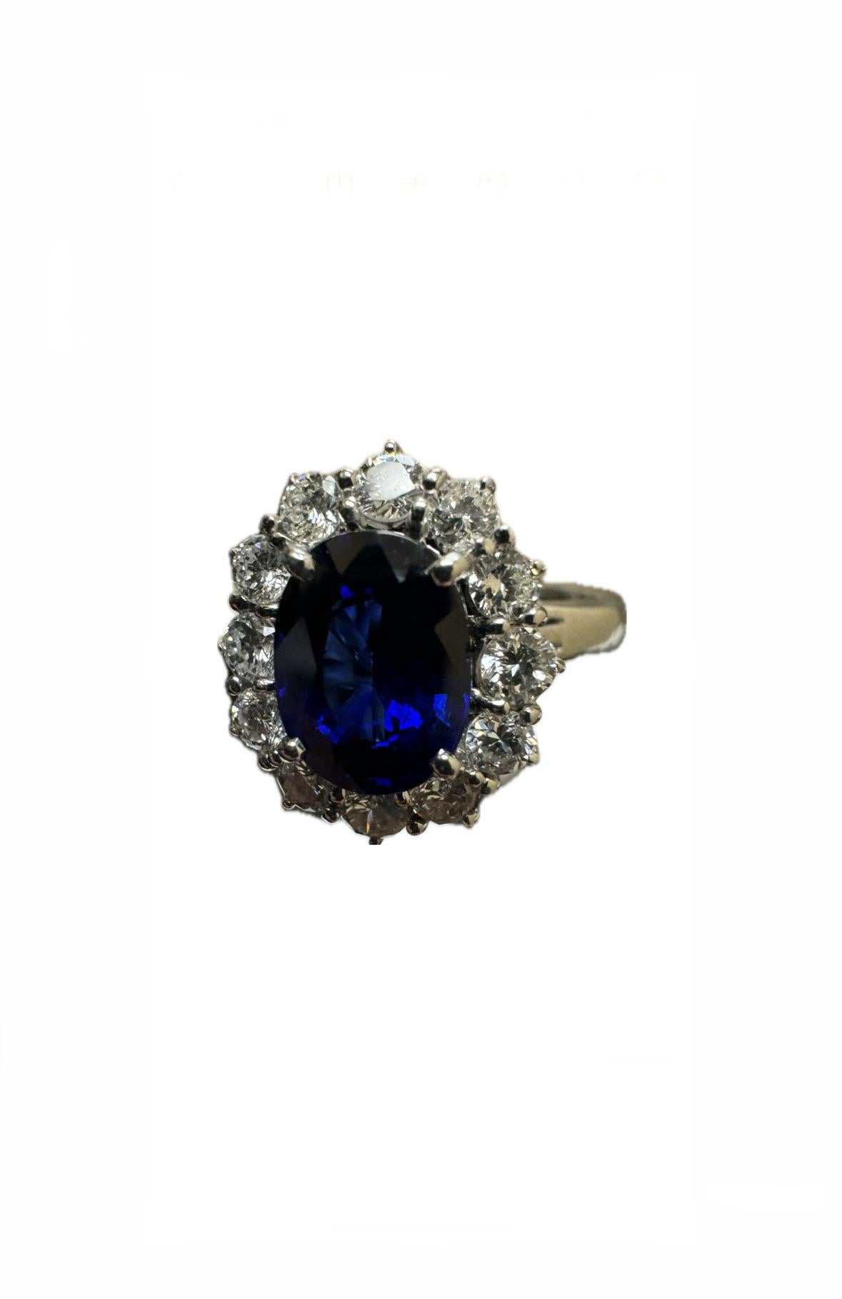 14K White Gold Diamond Halo GIA 2.25 Carat Royal Blue Sapphire Engagement Ring In New Condition For Sale In Los Angeles, CA