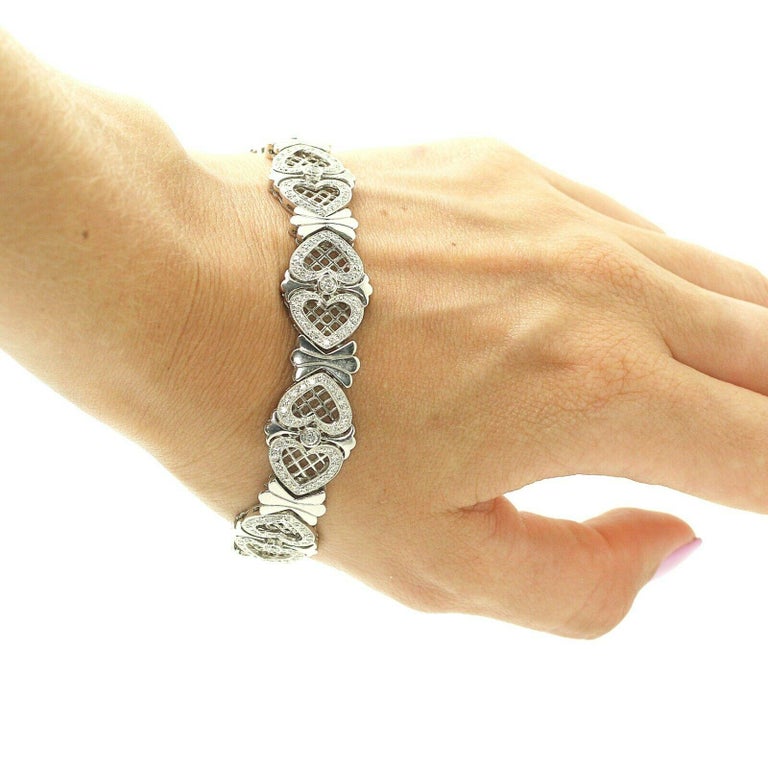 14 Karat White Gold Diamond Heart Bracelet 1.50 Carat For Sale at 1stDibs