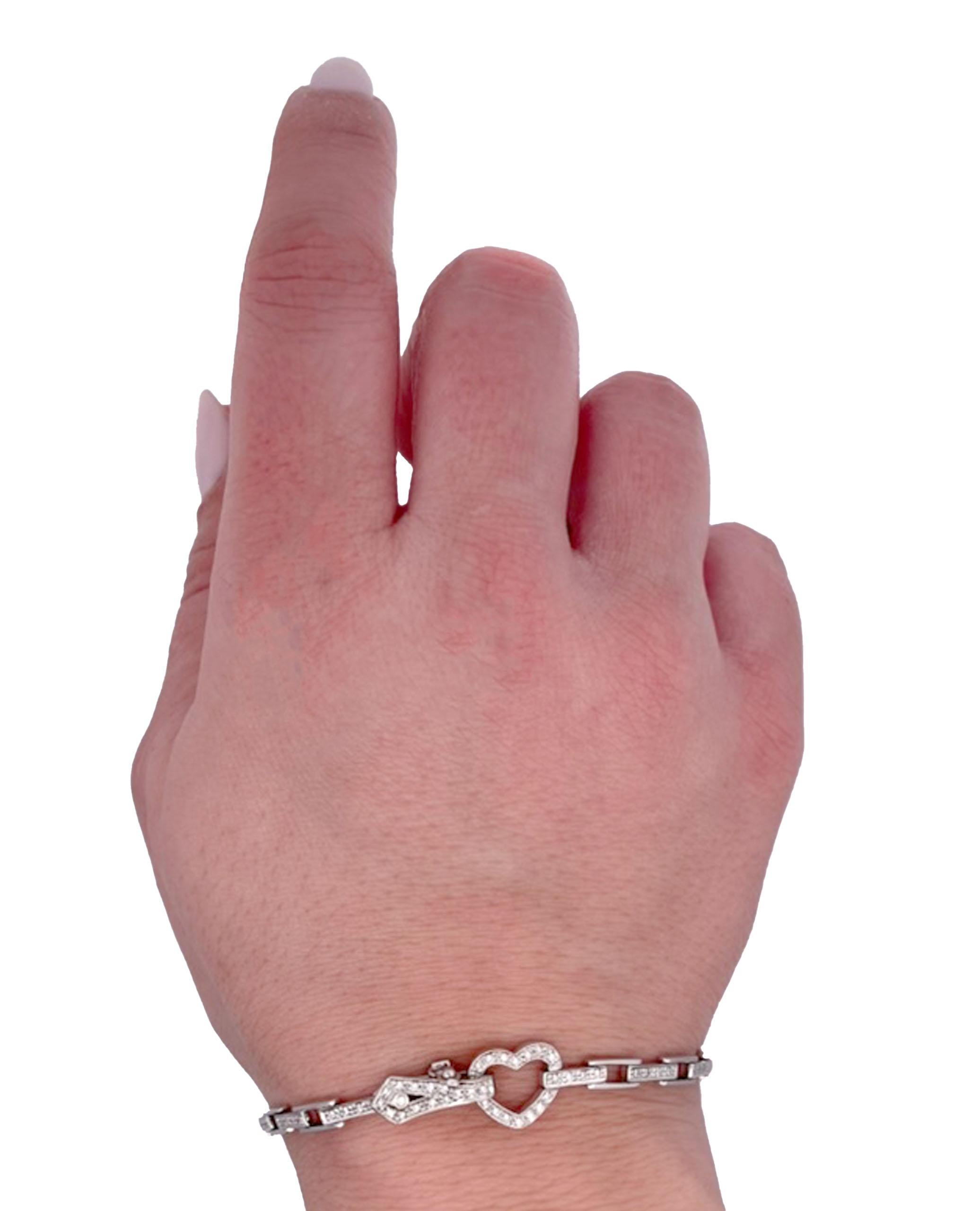 Bracciale a cuore in oro bianco 14K usato con 91 diamanti rotondi sfaccettati per un peso totale di circa 0,50 carati: colore G/H, purezza VS2/SI1.

- 7,5 pollici di lunghezza
- Chiusura di sicurezza a figura otto