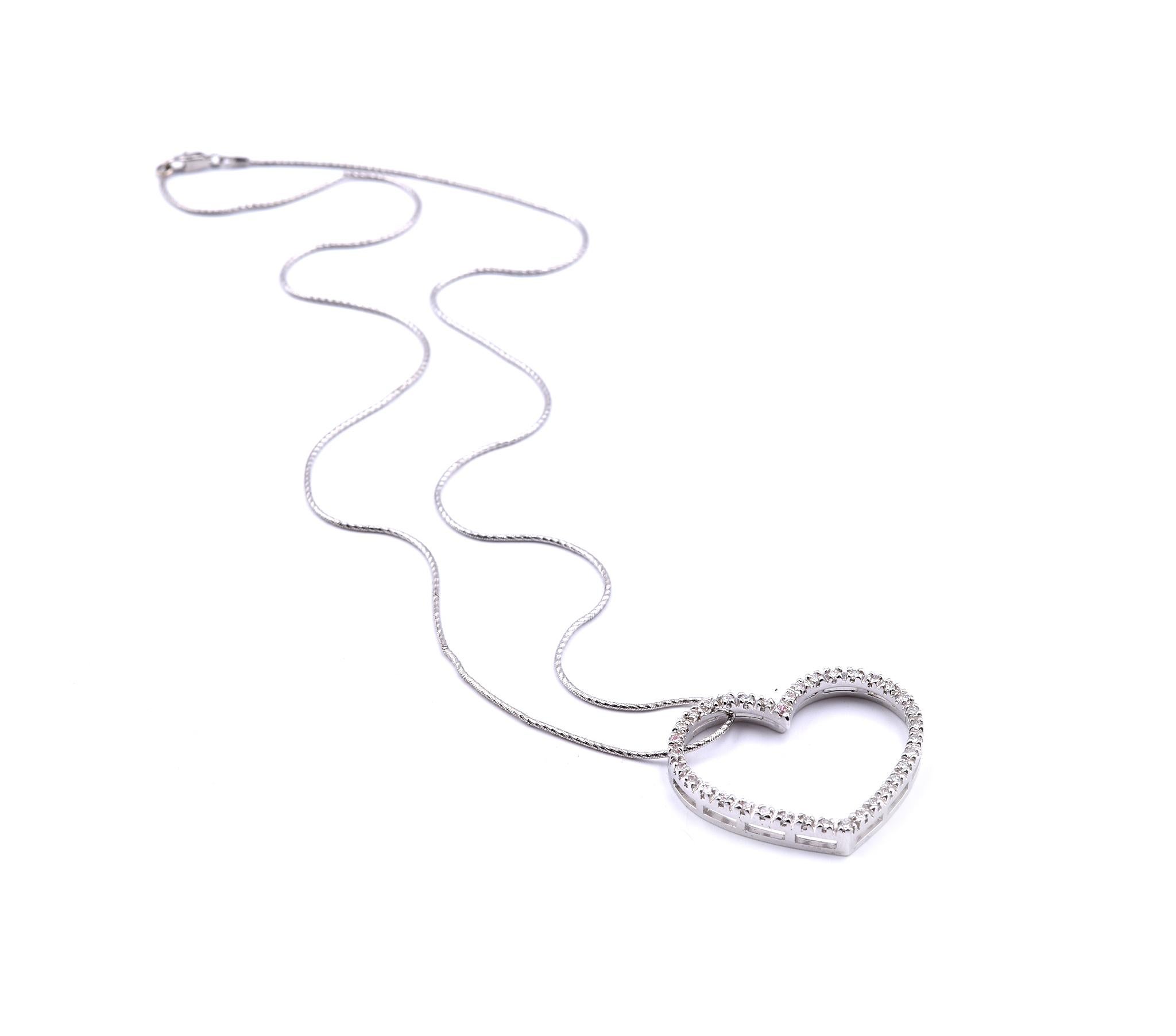 Round Cut 14 Karat White Gold Diamond Heart Necklace