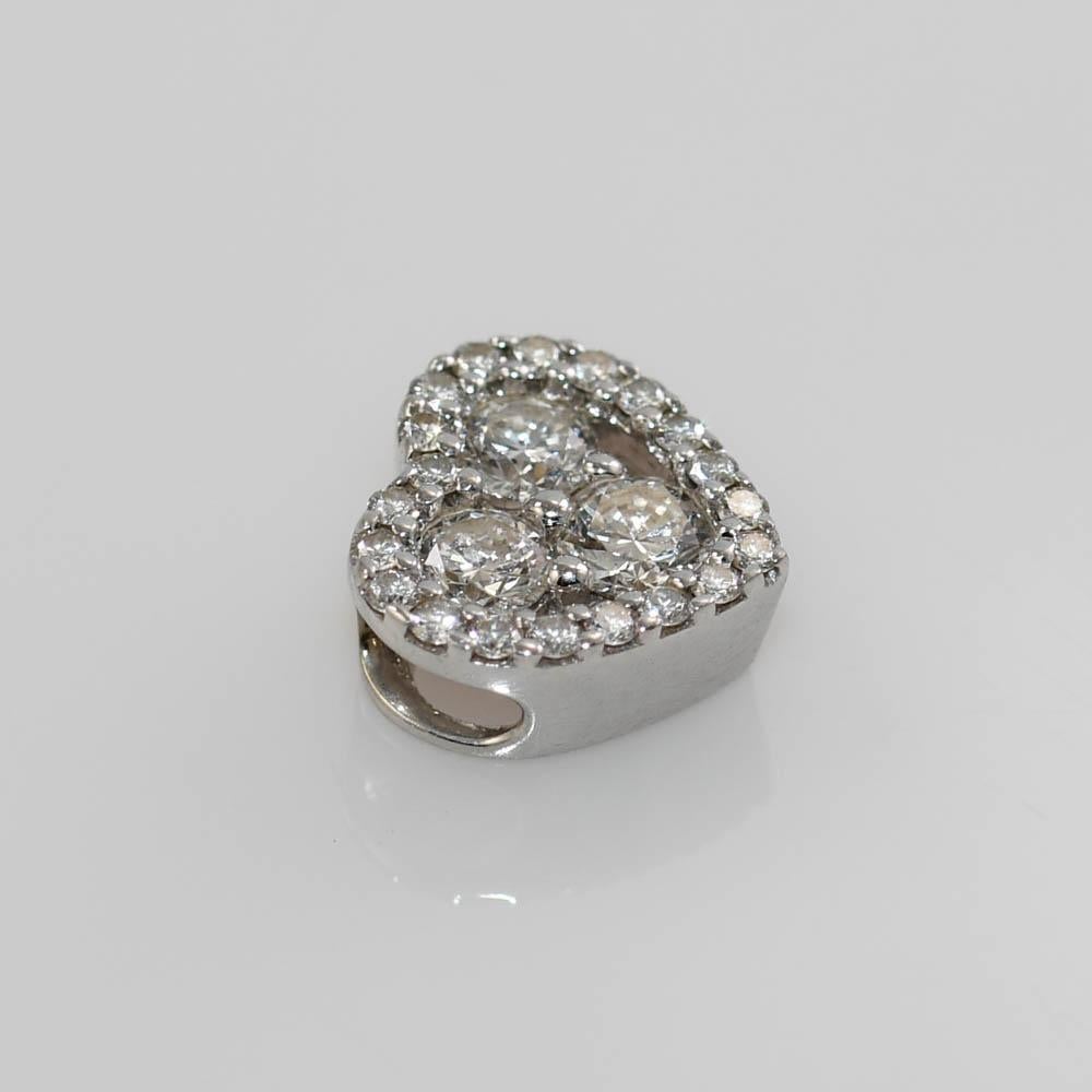 Pendentif en or blanc 14K avec diamant en forme de coeur 1.14ct Unisexe en vente