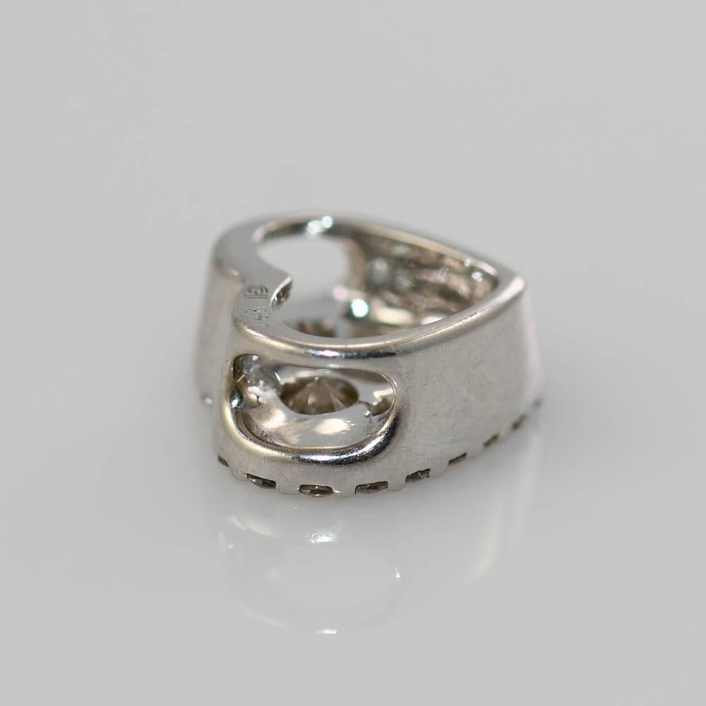 Pendentif en or blanc 14K avec diamant en forme de coeur 1.14ct en vente 2