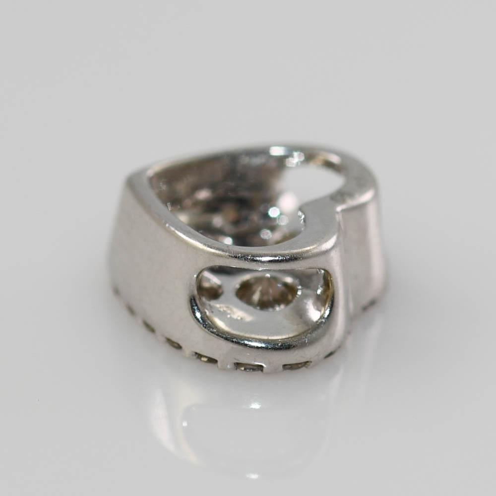 Pendentif en or blanc 14K avec diamant en forme de coeur 1.14ct en vente 3