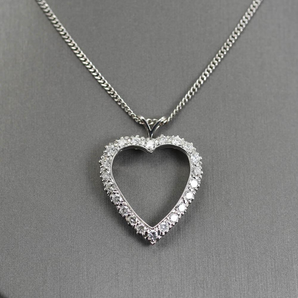 Round Cut 14K White Gold Diamond Heart Pendant Necklace 1.75TDW, 10.7gr For Sale