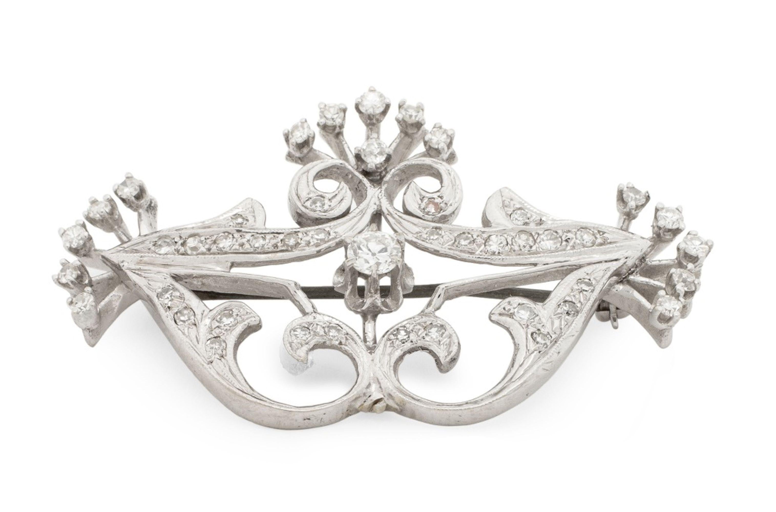 14K White Gold Diamond Lace & Spray Pin Pendant Bon état - En vente à Queens, NY