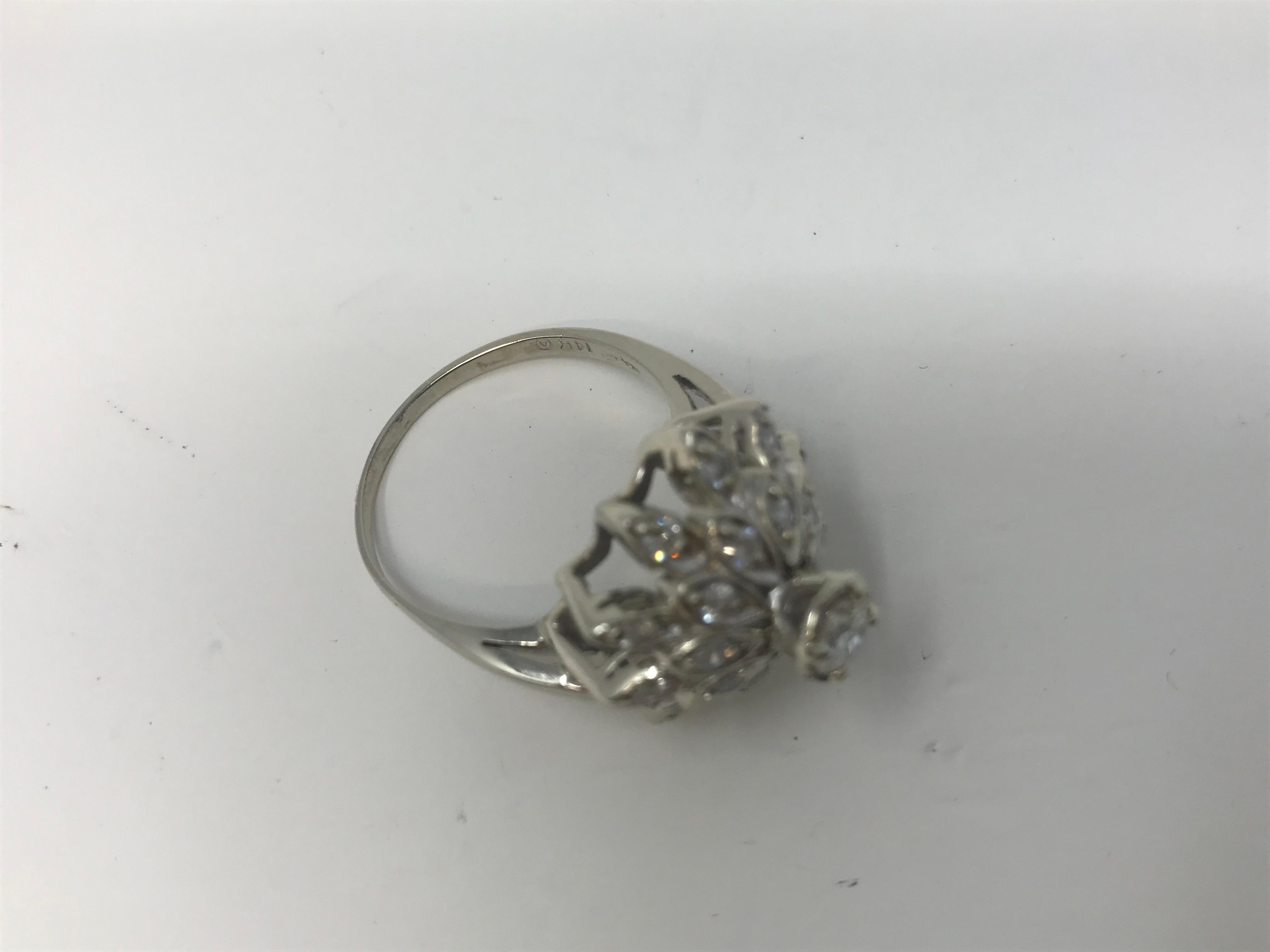 14k White Gold & Diamond Ladies Cluster Ring For Sale 1