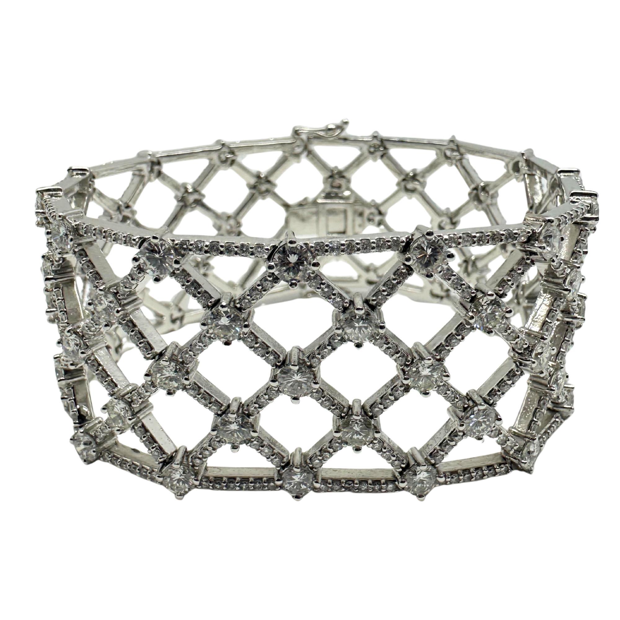14K Weißgold Diamant-Gitter-Armband - 7,25 Zoll Damen im Angebot