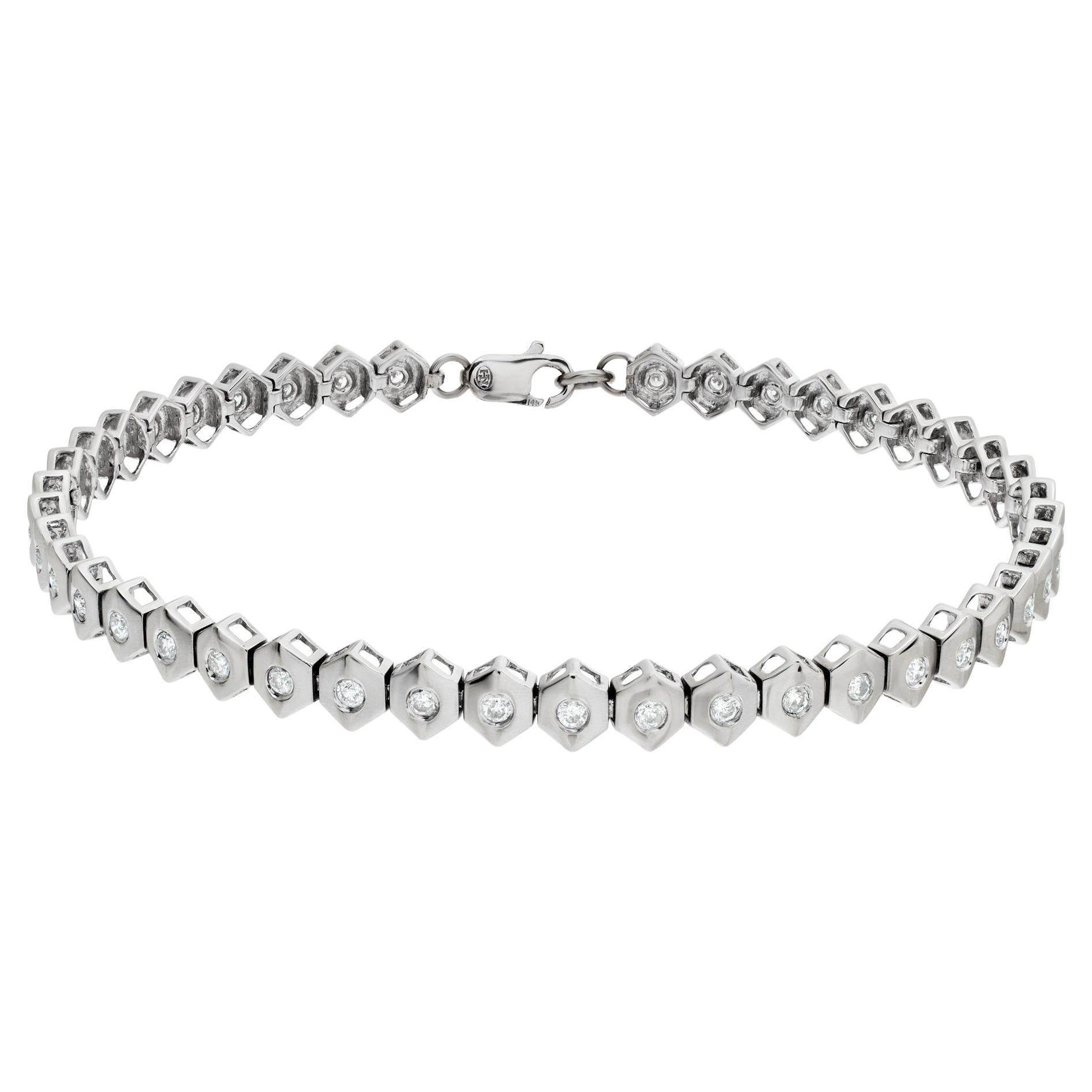 Bracelet ligne en or blanc 14 carats avec diamants en vente