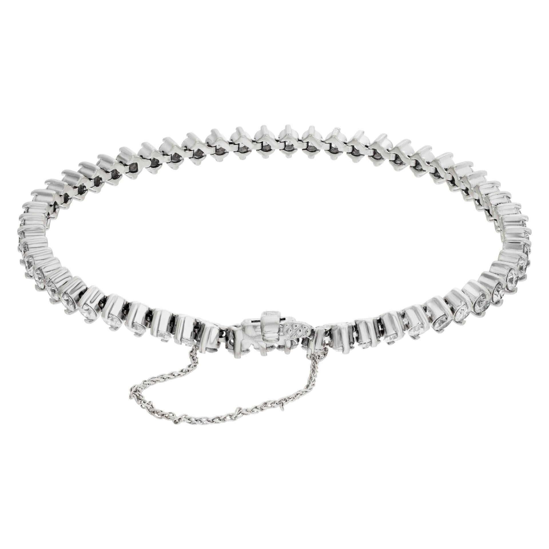 14k White Gold Diamond Line Bracelet with Approximately 5 Carats in Round Cut In Excellent Condition In Surfside, FL