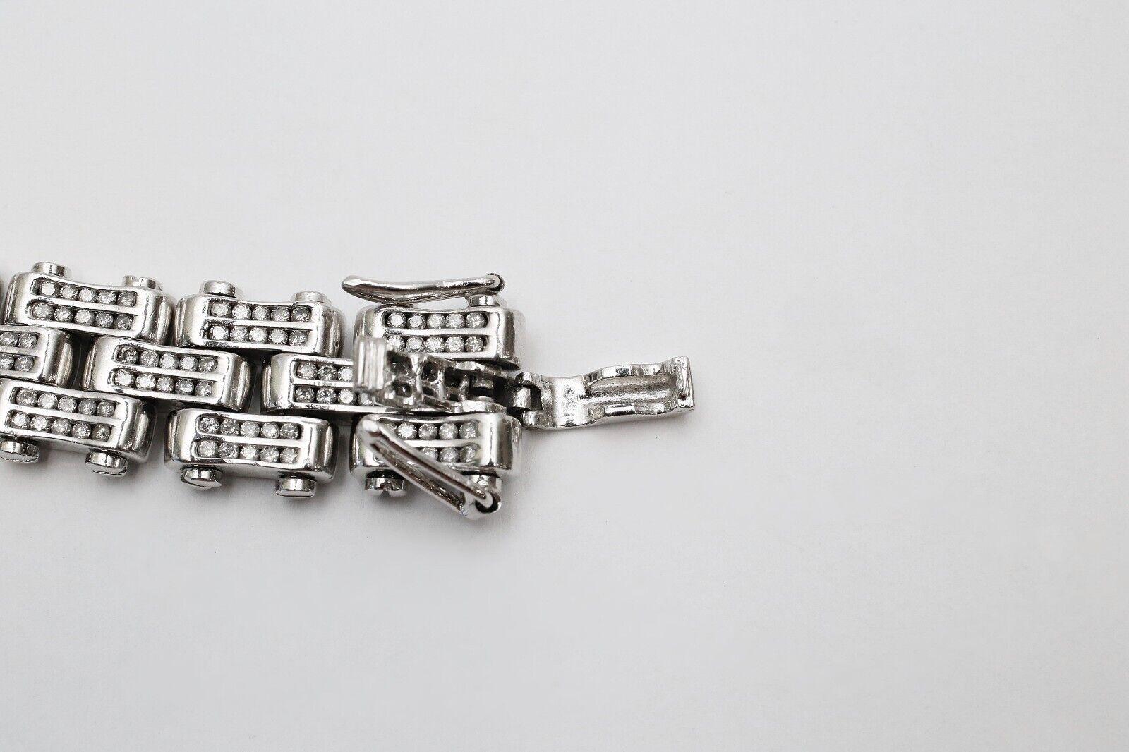 14k White Gold Diamond Link Bracelet, 8 inches - 106.0g For Sale 1