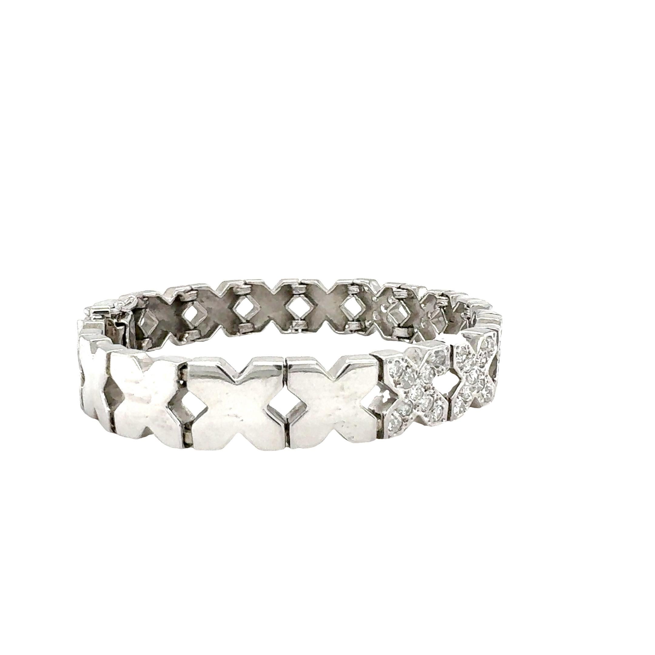 14K White Gold Diamond Link Bracelet In Good Condition For Sale In Beverly Hills, CA