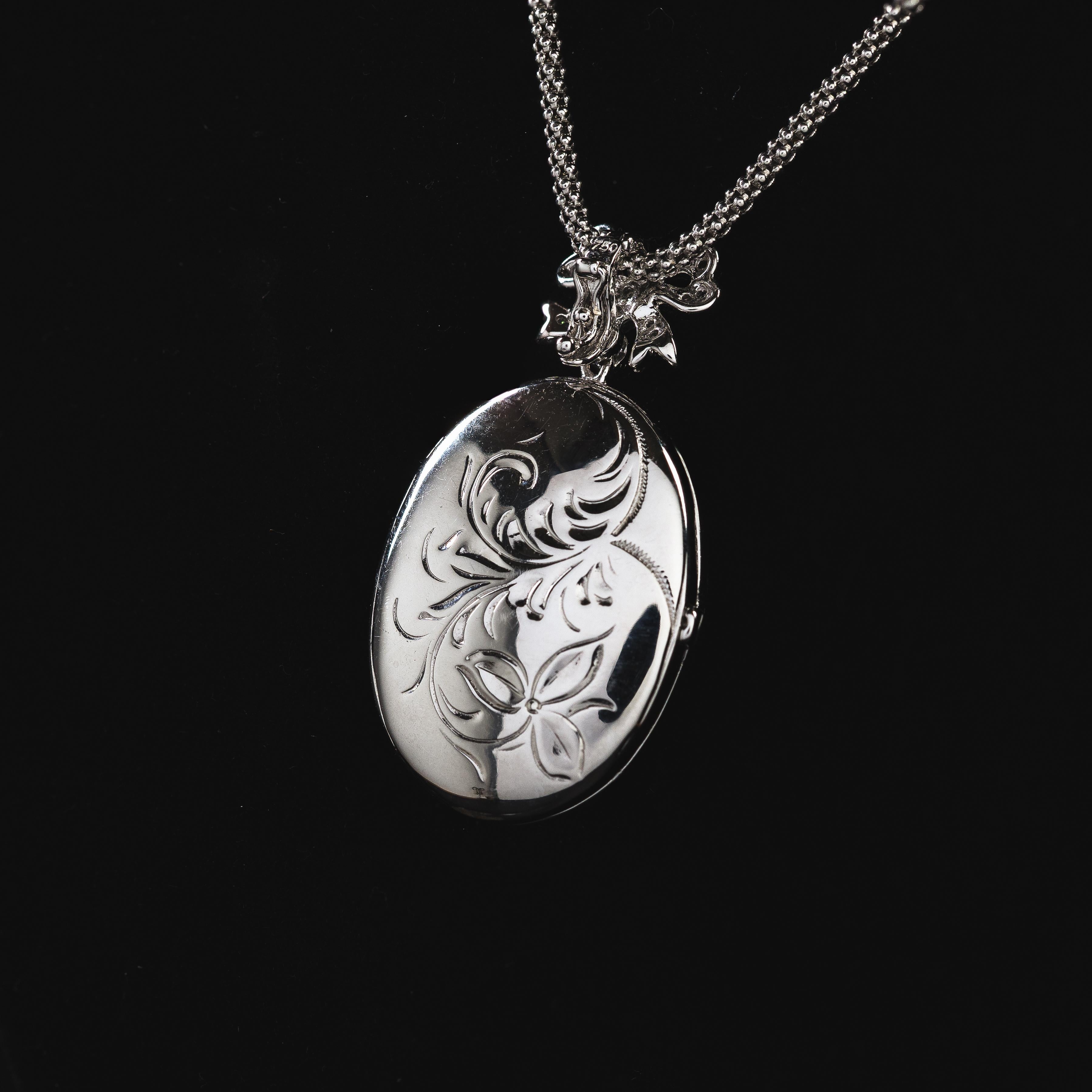 Collana con ciondolo con diamante in oro bianco 14k in vendita 2